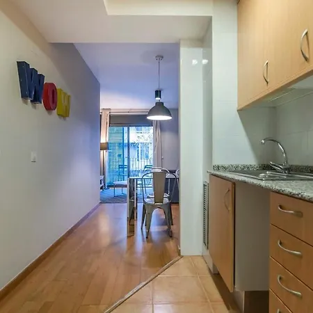 Modern And Bright In Eixample 2-2 ברצלונה